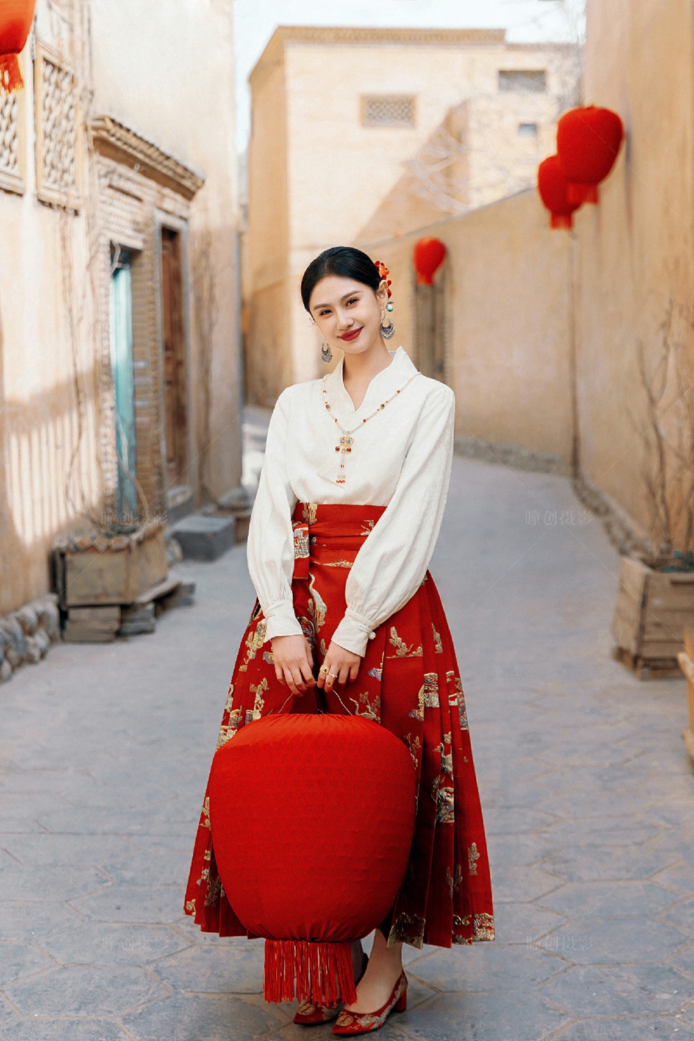 带着囍字去旅行_成都婚纱摄影