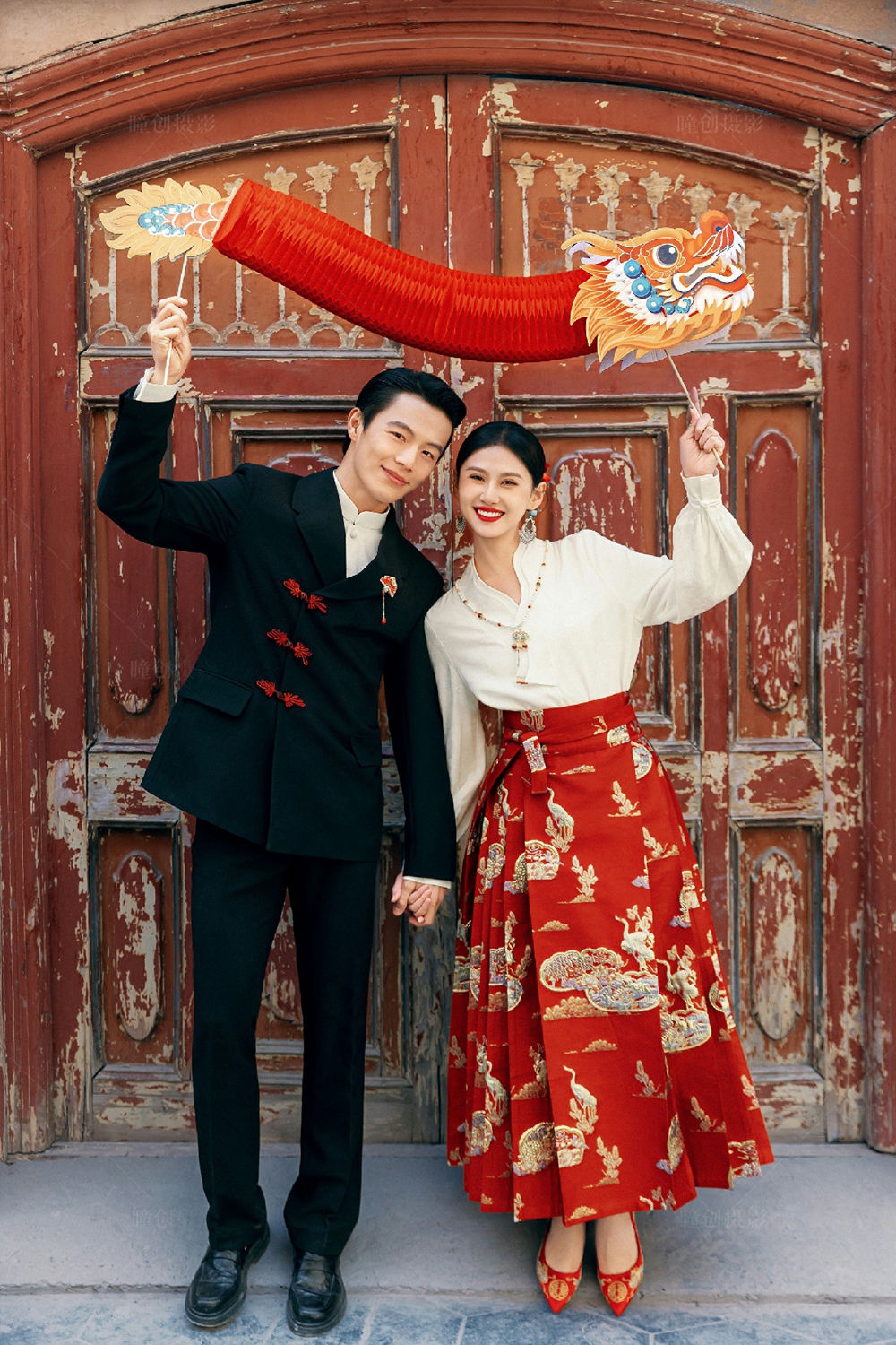 带着囍字去旅行_成都婚纱摄影